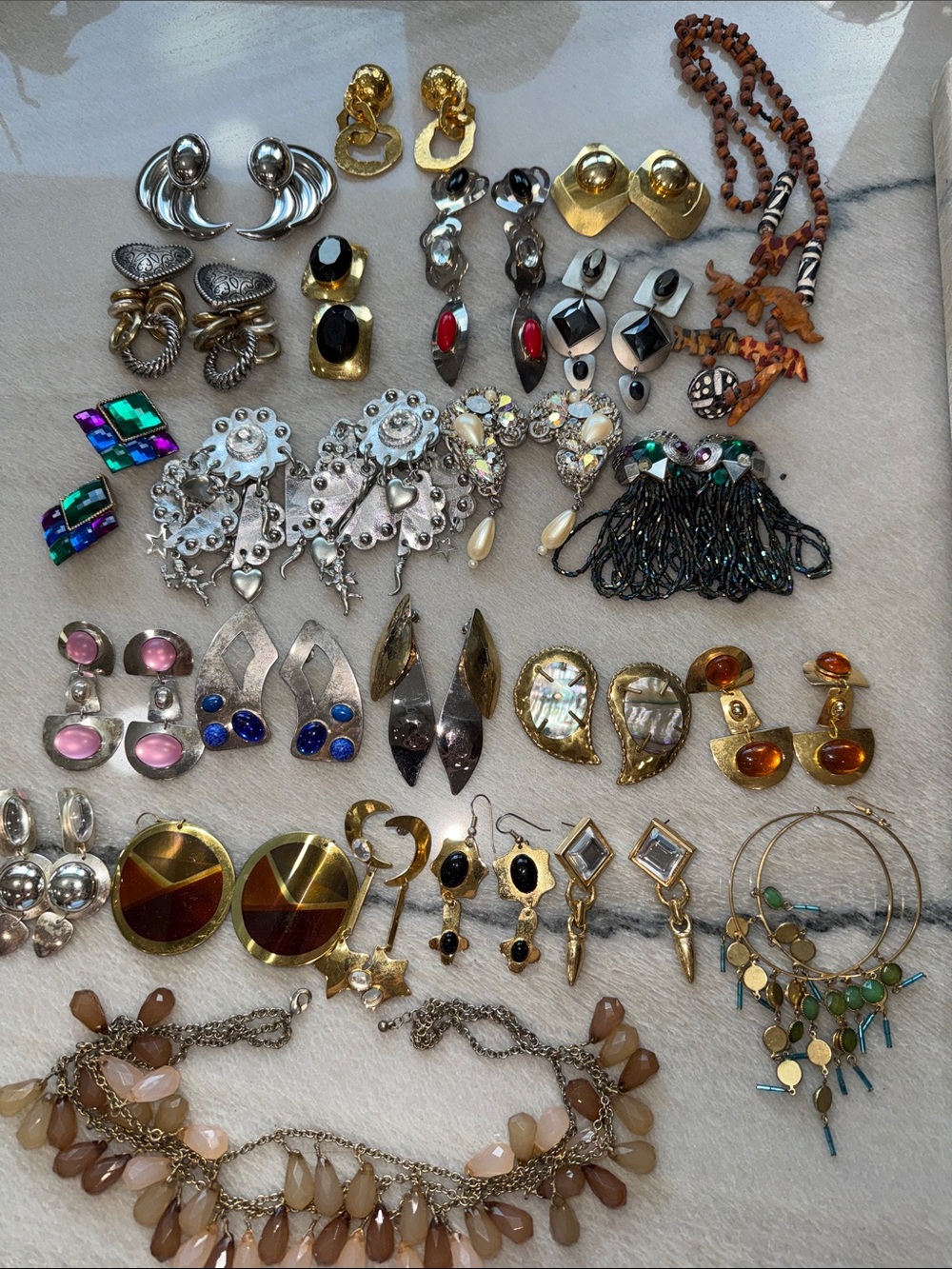 Fashion Jewelry, Costume Jewelry, Clip Earrings, Pierced Earrings, Necklaces